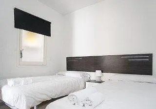 Rent4Days Sagrada Familia Apartments