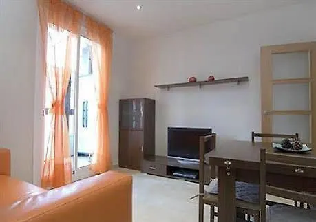 Rent4Days Sagrada Familia Apartments