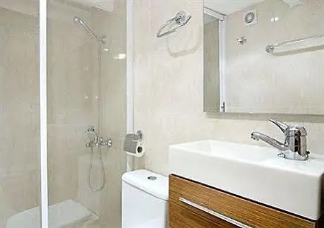 Rent4Days Sagrada Familia Apartments