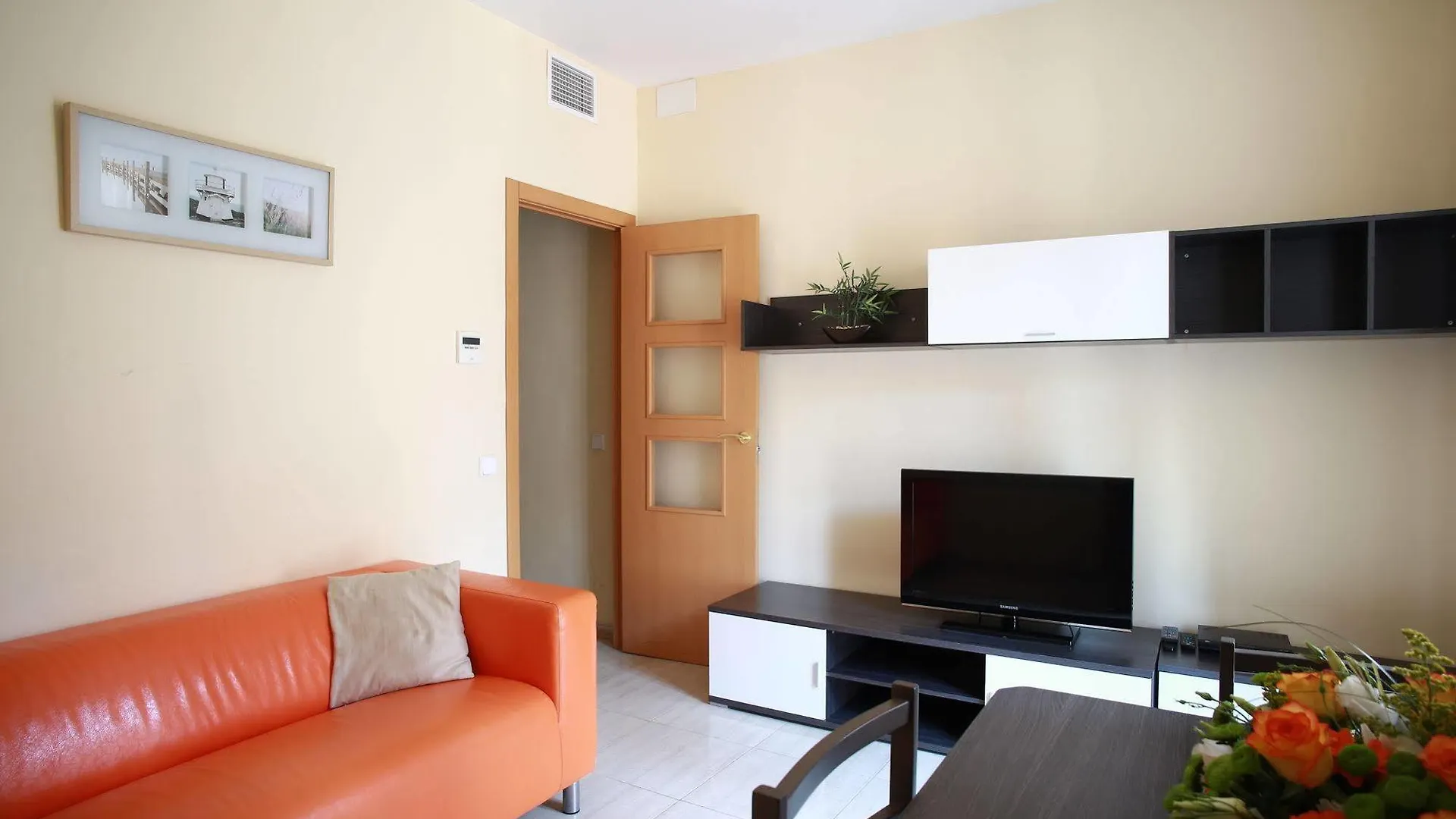 Rent4Days Sagrada Familia Apartments